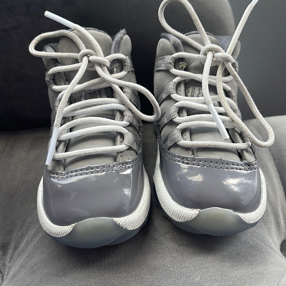 Air Jordan 11 “Cool Greys”…Size 4C